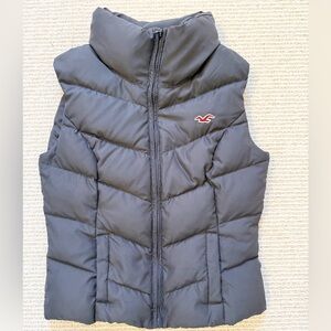 Hollister Gray Puffer Vest - Small